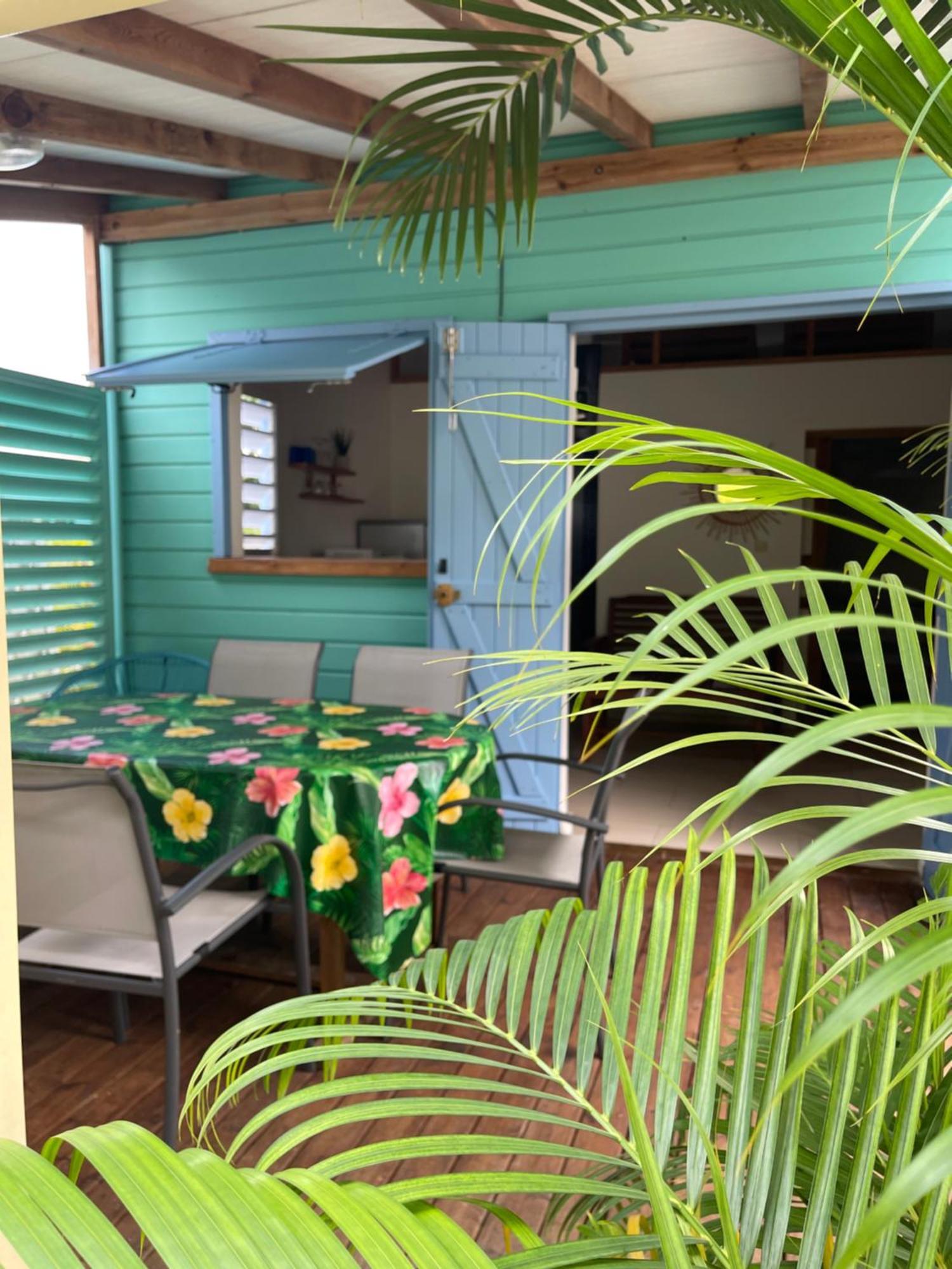 Bungalows Malueva 1 Chambre Et 1 Mezzanine A 5Min De La Plage De La Caravelle 상트 안느 외부 사진